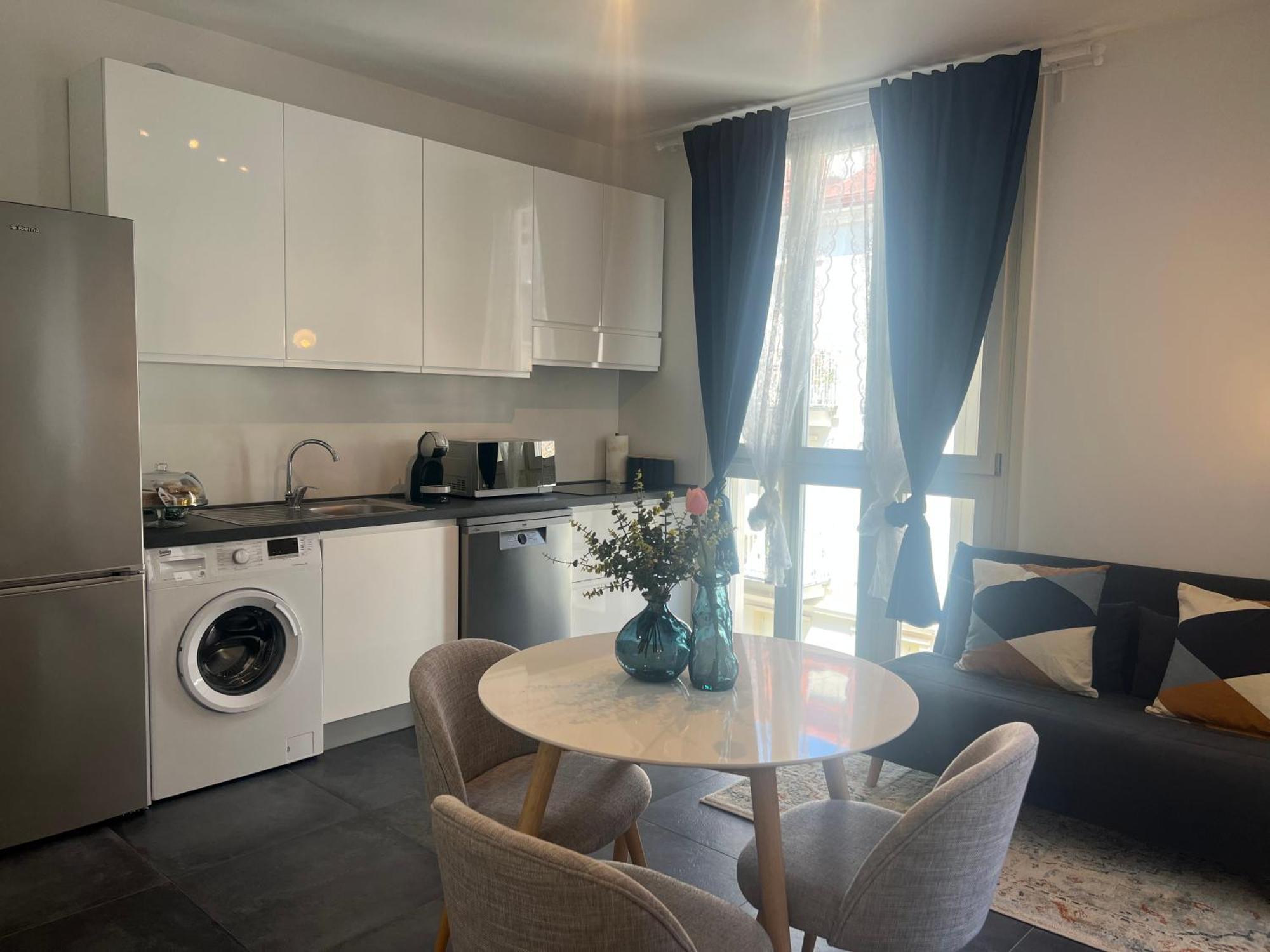 Regina Milano In Melegnano - Wifi, Breakfast Box And Terrace Apartment Екстериор снимка